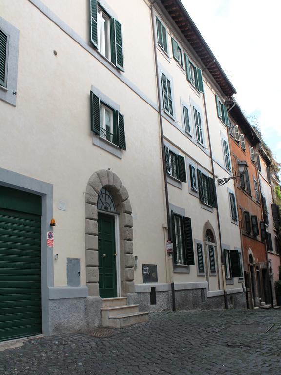 Hella Ibernesi 23 Fori Imperiali Inn, New Gestion! Róma Szoba fotó